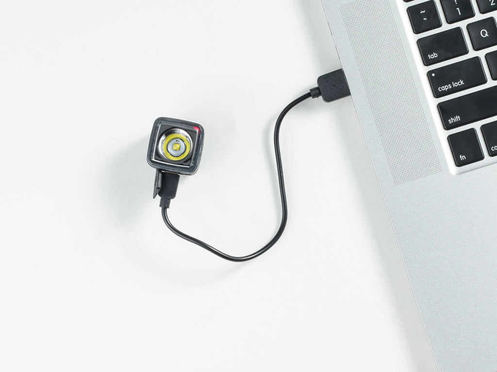 Lanterna dianteira de bicicleta Bontrager Ion 100