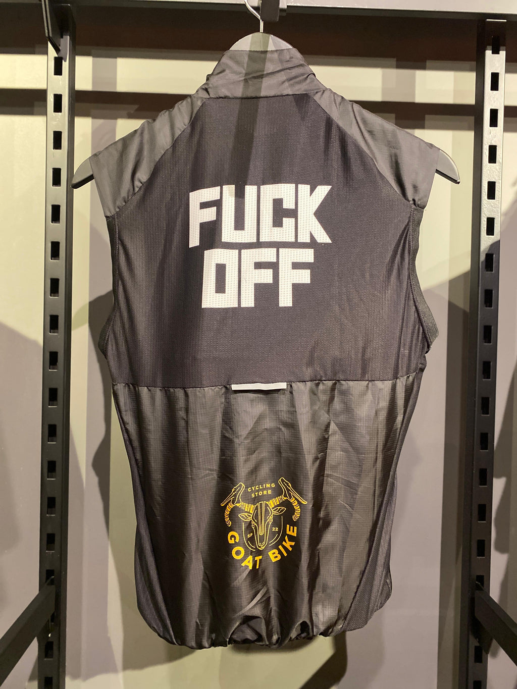 Colete Corta Vento para Ciclismo GOAT - Mynd Sportswear Preto F.OFF